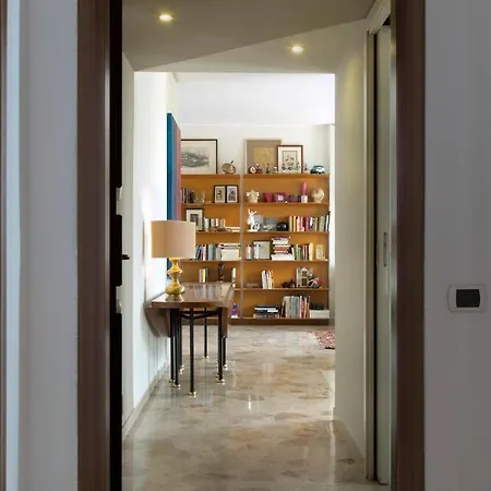 Διαμέρισμα Splendido E Luminoso Con Terrazzo *